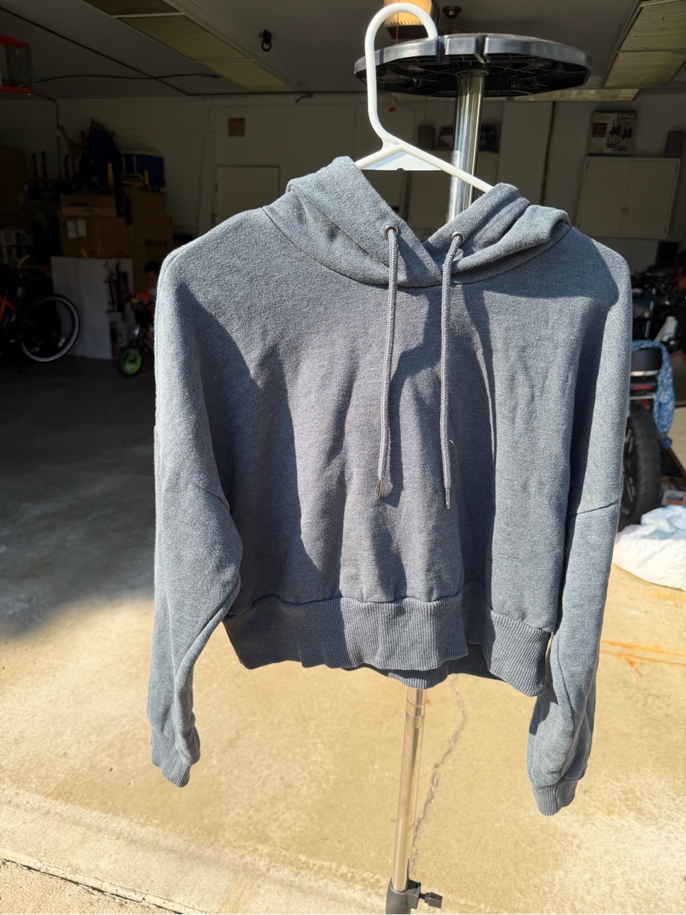 90 Degree By Reflex Charcoal Gray Cropped Hooded Sweatshirt